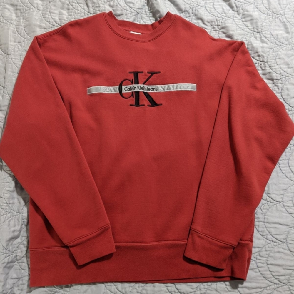 Vintage Callvin Klein Sweatshirt!
